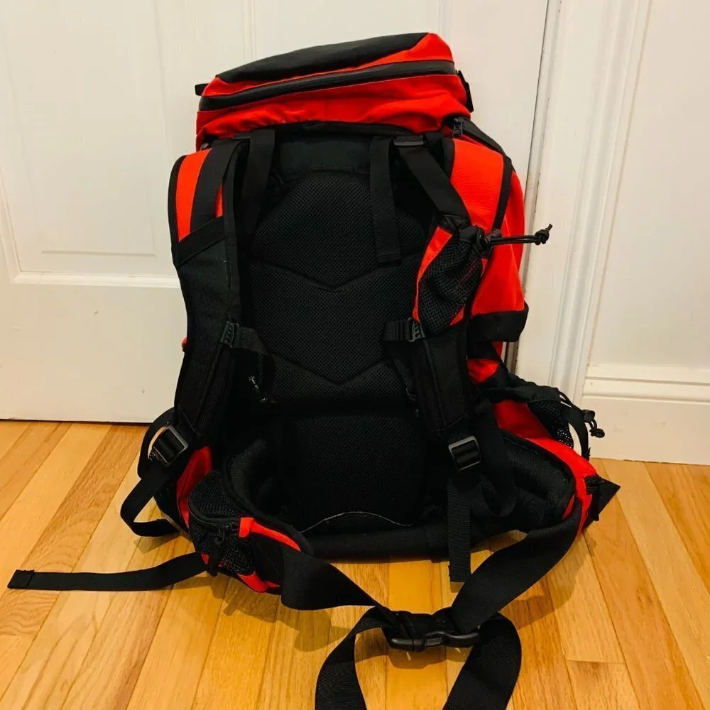 LL Bean White Mountain Hiking Bag Multipocketed Red Frame In Like New Condition